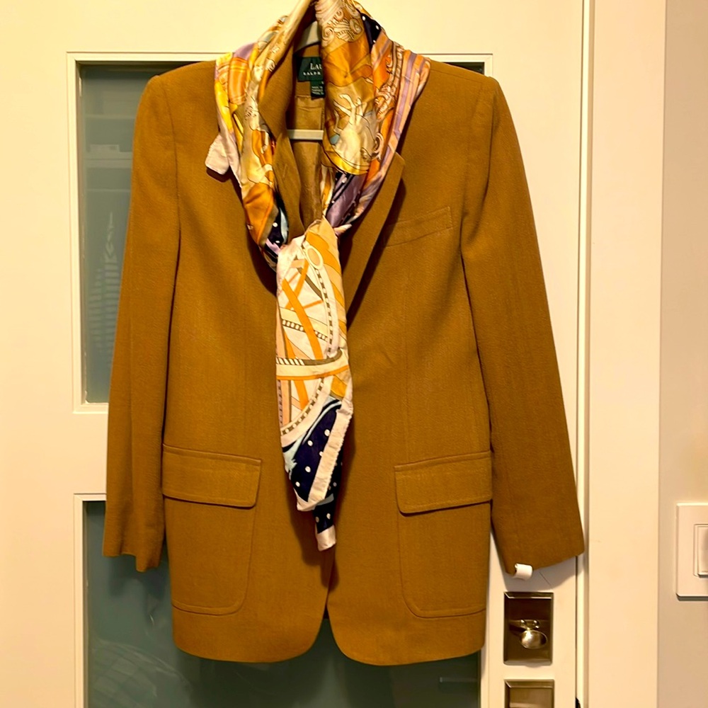 Beautiful staple blazer by LAUREN Ralph Lauren